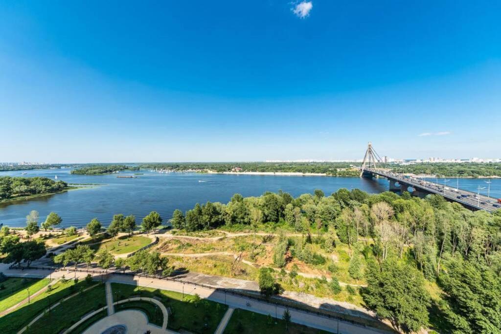 Apartments With Crazy Panoramic View Of The Dniepr Kijev Kültér fotó
